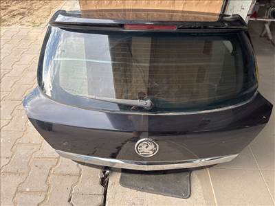 Opel Astra H GTC Csomagtérajtó gyári szárnyal Fekete 9568