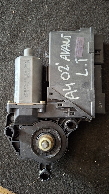 Audi A4 (B6)  Bal hátsó ablakemelő motor  2. kép