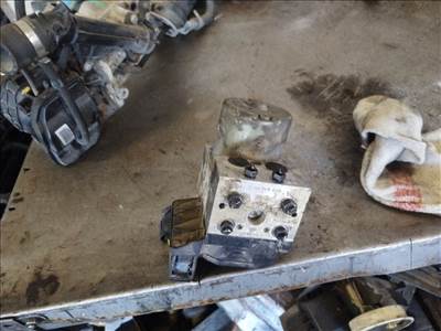 Audi A4 B6 ABS kocka 8e0614111t 0265202401