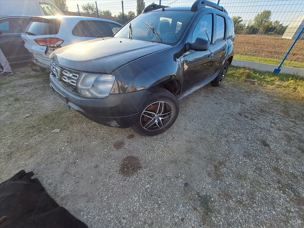 Bontásra: Dacia Duster I. 2015 Facelift1.5 Dci diesel 66kW, futómű / db. uu1hsdcl653207960  k9k-612-r330433 2. kép