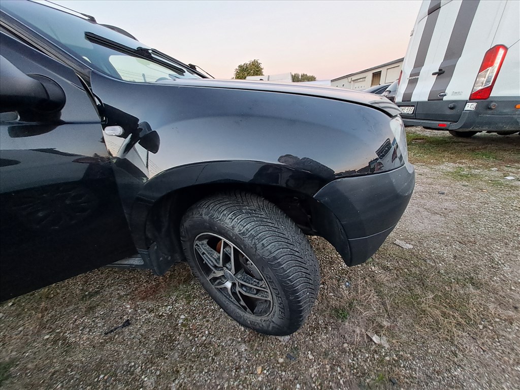 Bontásra: Dacia Duster I. 2015 Facelift1.5 Dci diesel 66kW, futómű / db. uu1hsdcl653207960  k9k-612-r330433 3. kép