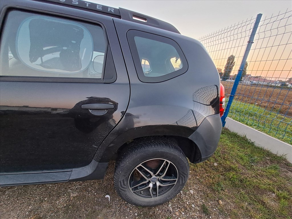 Bontásra: Dacia Duster I. 2015 Facelift1.5 Dci diesel 66kW, futómű / db. uu1hsdcl653207960  k9k-612-r330433 6. kép