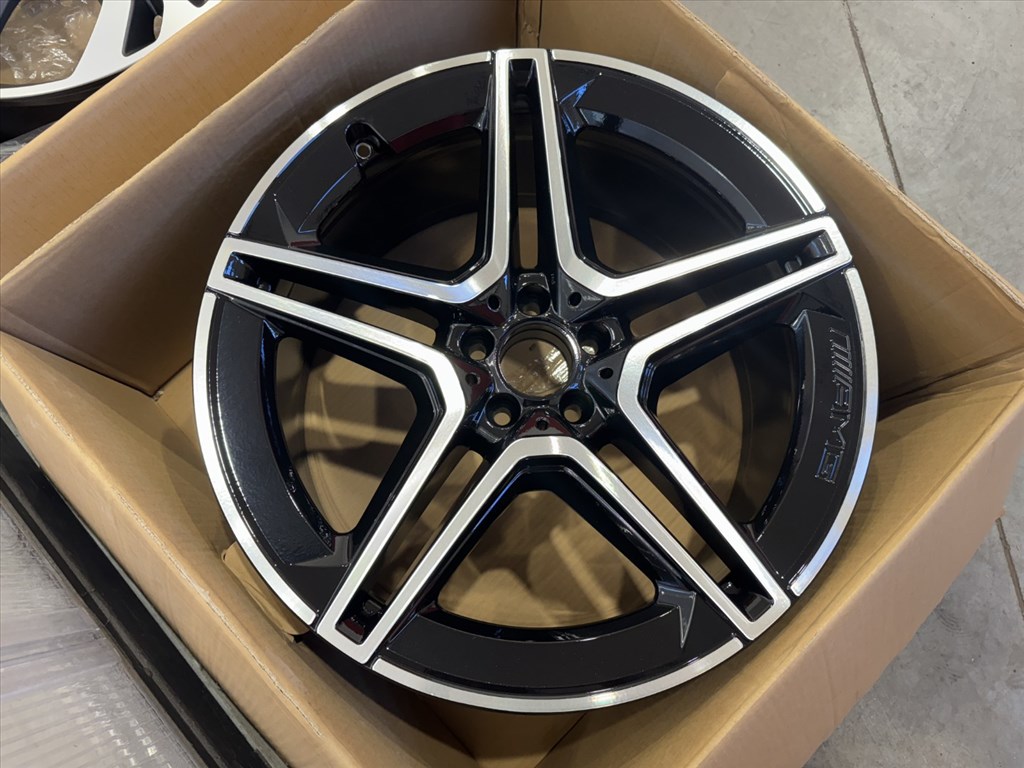 R21 Original Mercedes 10J ET44 - A167 401 7300 A1674017300 1db felni alufelni 1. kép