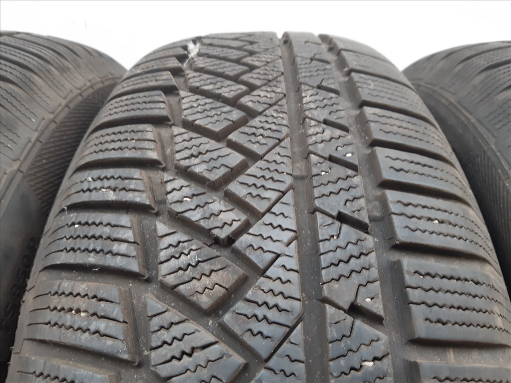  235/65 R17 Continental téli gumi 7mm DOT2817 4. kép