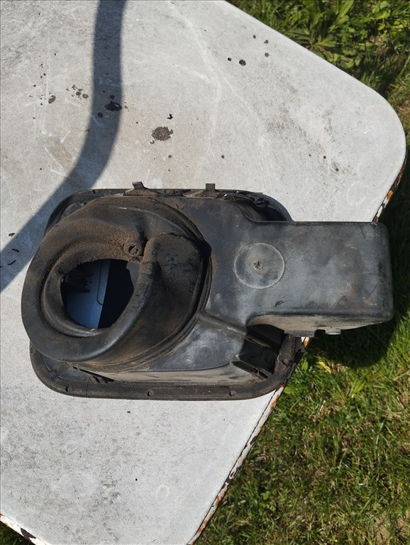 Volkswagen New Beetle 1.9 TDi VW New Beetle tanksapka  2. kép