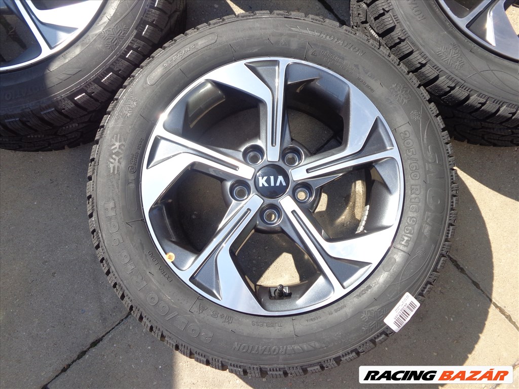 Kia X Ceed új gyári téli garnitúra  2. kép