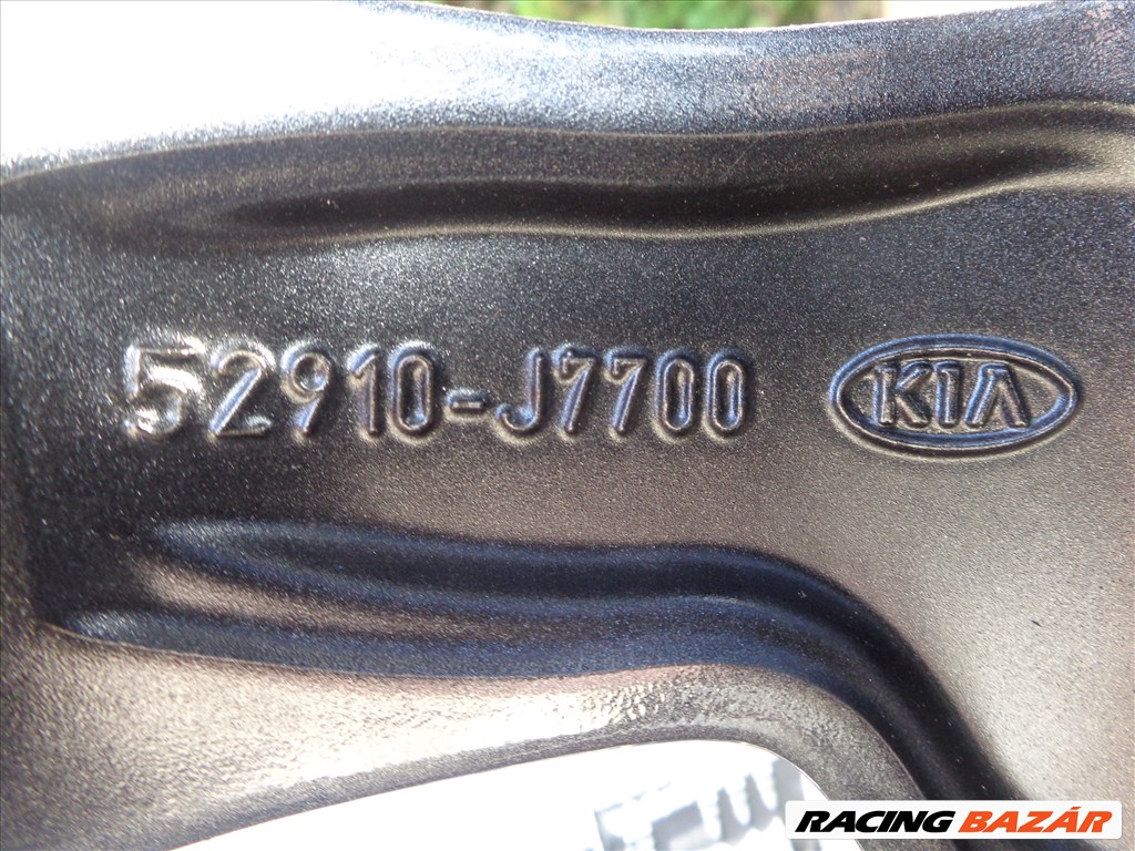 Kia X Ceed új gyári téli garnitúra  6. kép