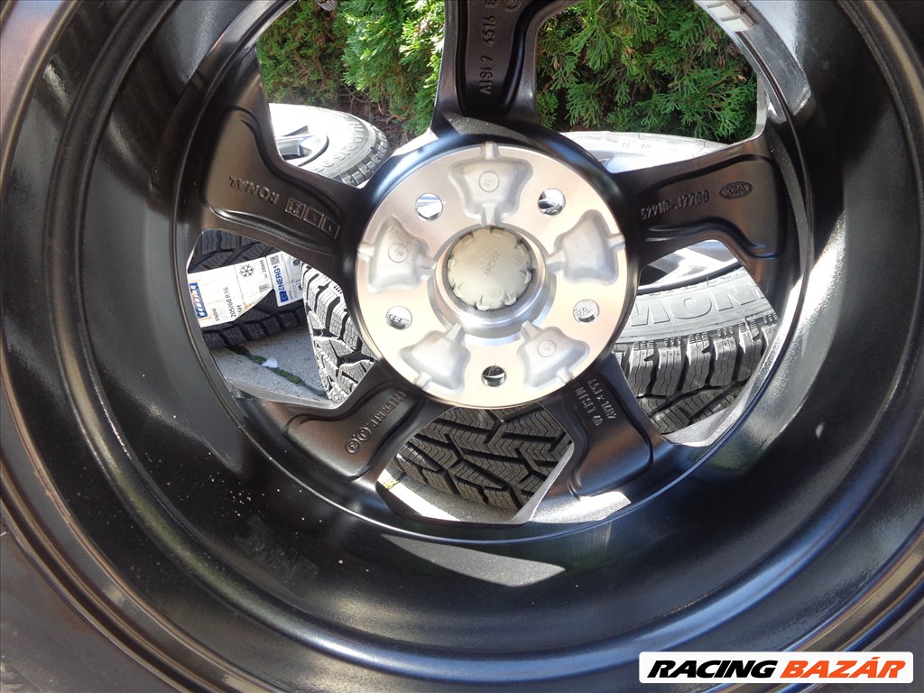 Kia X Ceed új gyári téli garnitúra  7. kép