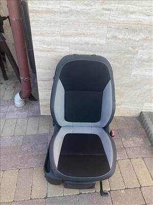 Skoda Fabia III. Jobb első ülés (2014-20)