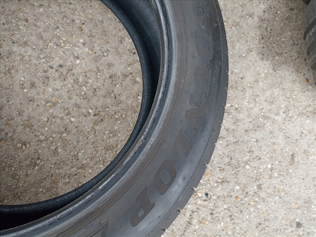  235/5019" használt Dunlop nyári gumi gumi 9. kép