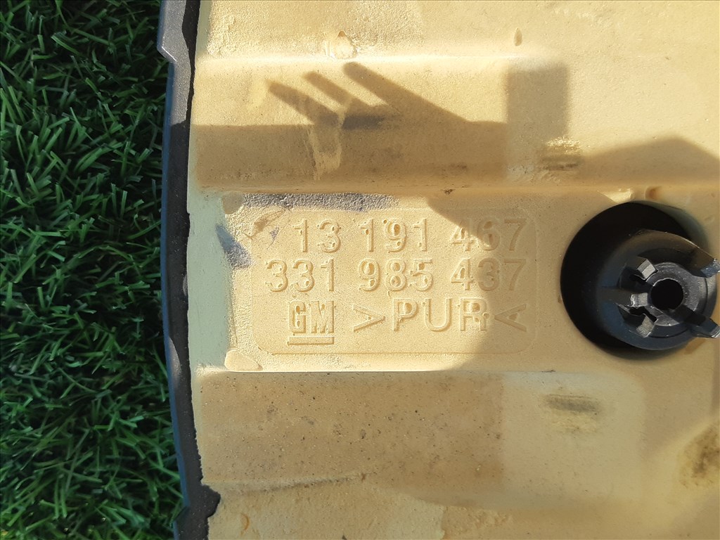 Bontásra: Opel Astra H Enjoy 1.6 benzin, kormány alatti burkolat, alsó oszlop burkolat  13191467 93198543 3. kép