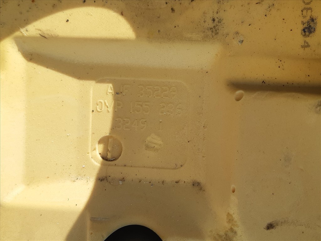 Bontásra: Opel Astra H Enjoy 1.6 benzin, kormány alatti burkolat, alsó oszlop burkolat  13191467 93198543 4. kép