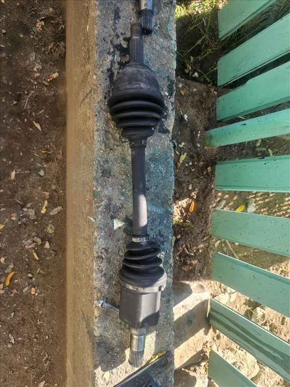 Ford Transit Connect Mk1 Bal féltengely  1. kép