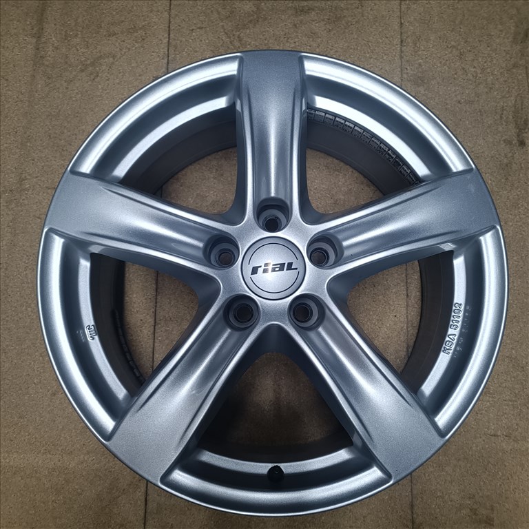  5x108 lyukosztású 7,5Jx17" használt Rial alufelni 2. kép