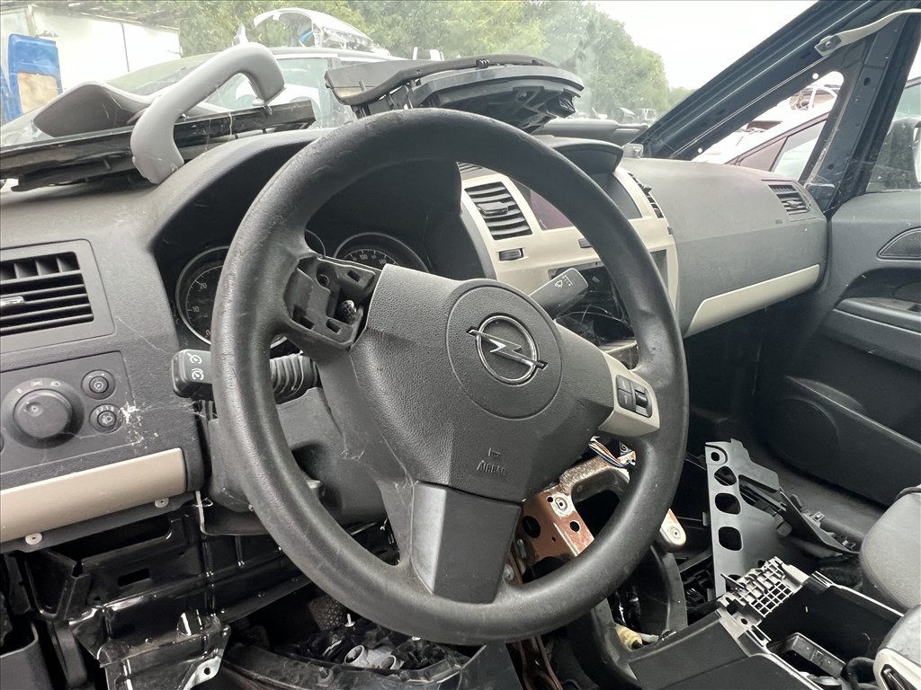 Opel Zafira B 1.7 CDTI alkatrészek eladó’ 4. kép