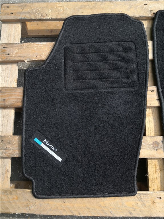 Toyota Prius első szönyeg 2. kép