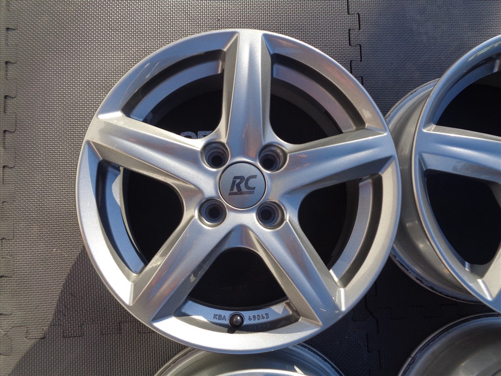 RC-D alufelni 15-ös, 4×100-as osztóval, szép állapotban eladó.  2. kép