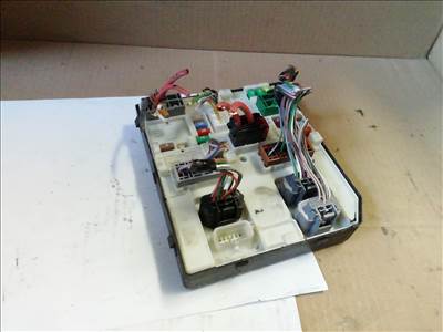 Renault Grand Scénic III Energy dCi 130 FAP Külső biztosíték tabla 284b66079r