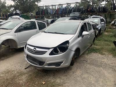 Opel Corsa D bontott alkatrészei
