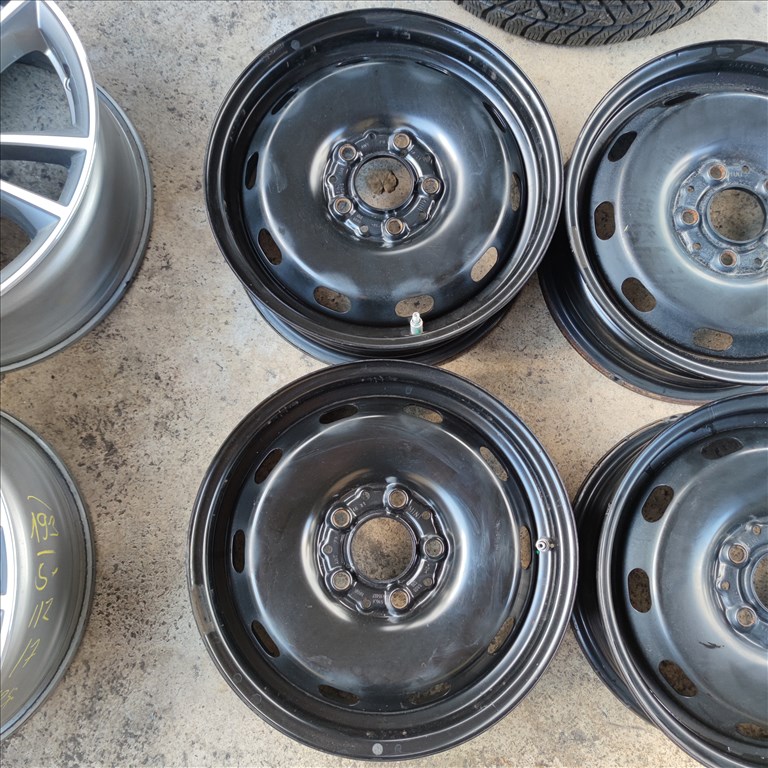 5x112 15 Gyári Mini lemezfelni Nyomásmérővel 30000ft a 4db/80/ 1. kép