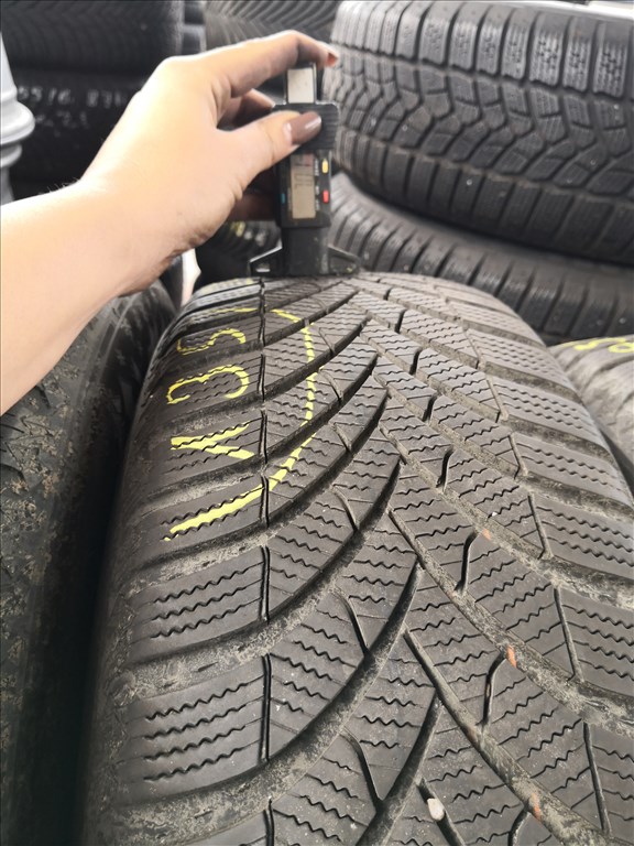 205/60 R16 Semperit téli gumi 95000ft a 4db/135/ 2. kép