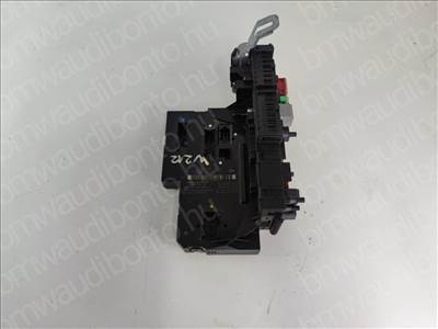 MERCEDES-BENZ E-CLASS (W212) Biztosítéktábla (csomagtér) (5DK011023)