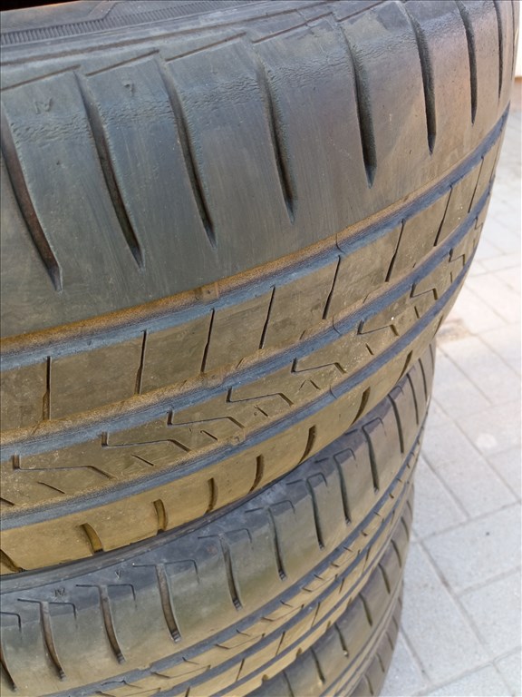  205/5516" használt Michelin nyári gumi garnitúra eladó. +2db, +2db. 9. kép