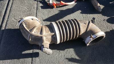 Volvo 30620804 S40 V40 benzines szívócső