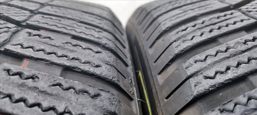  Bridgestone Blizzak LM005 MO 235/55 R19 téli gumik 2db 5. kép