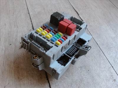 FIAT Croma 3 2005.06.01-2010.02.28 Biztosítéktábla BCM BSI BSM SAM GEM modul 