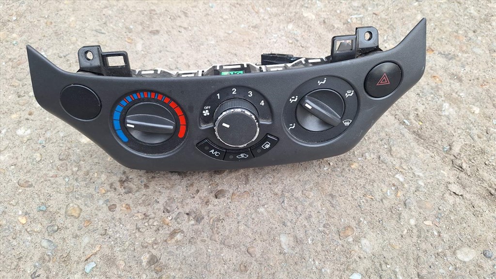 Chevrolet Aveo fűtéspanel  1. kép