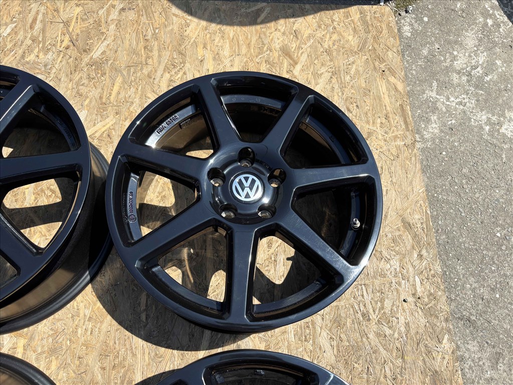 VW 17" 5x112 fekete alufelni eladó 17 coll Golf Caddy Passat 4. kép