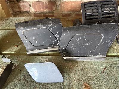 Audi A6 (C5 - 4B) lámpamosó fedél 