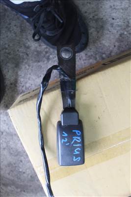 Toyota Prius (XV30) Első öv csat 
