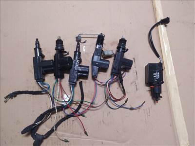 Mercedes Vito központizár motorok eladók!