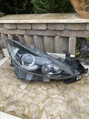Mazda 3 fényszóró (2013-17)8972254300