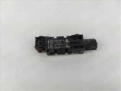 AUDI A3 Sportback (8PA) Gyorsulás érzékelő (8E0959651A)