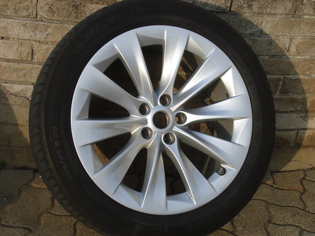 Tesla Model X Gyári 20-as Alukerék 3. kép