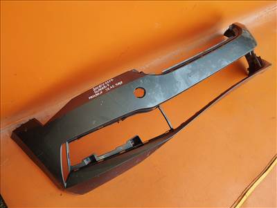 Skoda Superb 3 első lökhárító mosó radar nélkül (S8.40.918R)