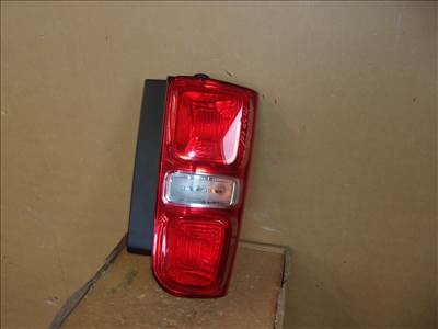 CITROEN JUMPY PEUGEOT EXPERT OPEL VIVARO TOYOTA PROACE bal hátsó lámpa 9808243180