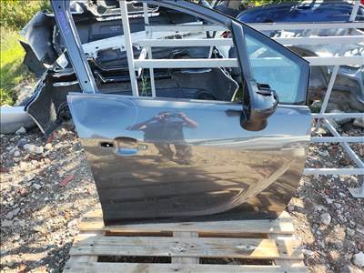 Opel Meriva B jobb első ajtó sérült 13270345