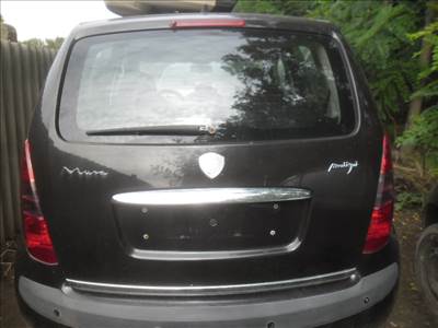 Lancia Musa csomagtérajtó