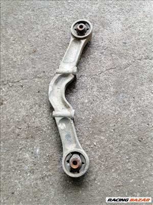 Mitsubishi Pajero III Differenciálmű tartó kar 