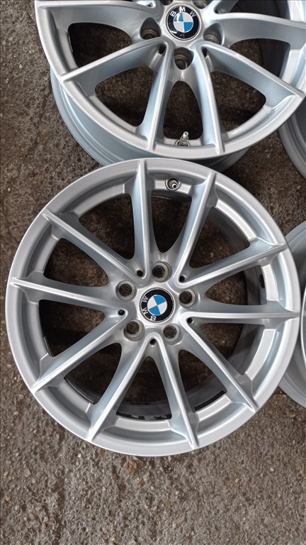  5x112 lyukosztású 7,5JJ 17" használt (gyári felni) alufelni 2. kép