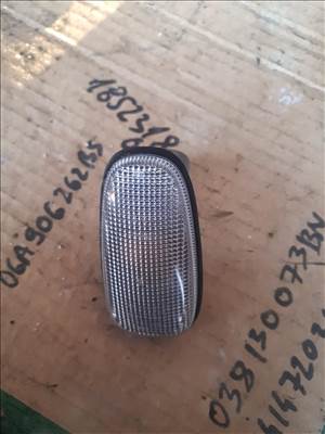 Opel Astra G sárvédő oldalindex foglalattal 