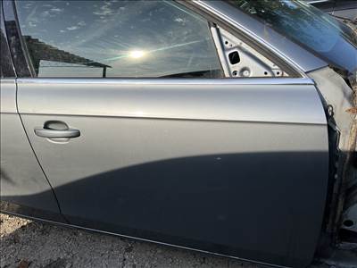 Audi A4 (B8 - 8K) Jobb első ajtó LY7G