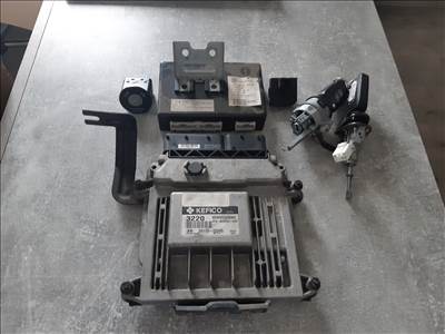 Hyundai i20 (PB) motorvezérlő-gyújtáskapcsoló, immobiliser vezérlő 3911003345  g4la8m075521