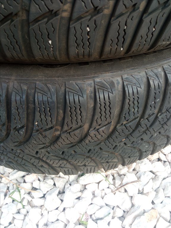  185/65R15"Kumho téli gumi eladó 2db. 7. kép
