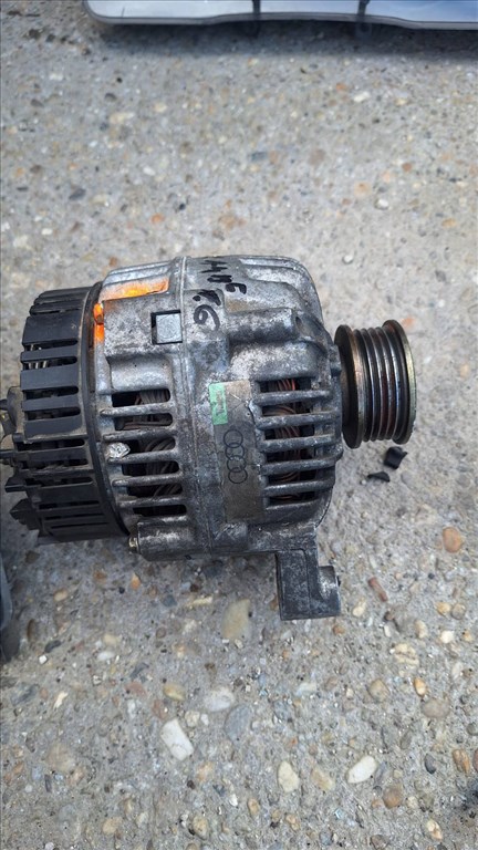 Audi A4 (B5 - 8D) 1.6 8V generátor  1. kép