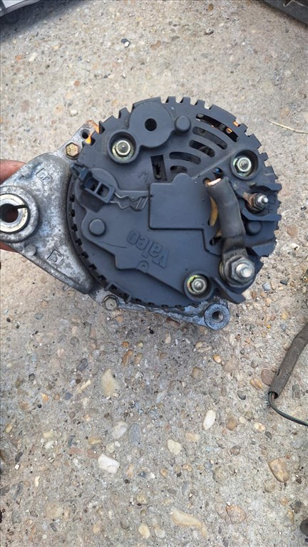 Audi A4 (B5 - 8D) 1.6 8V generátor  2. kép